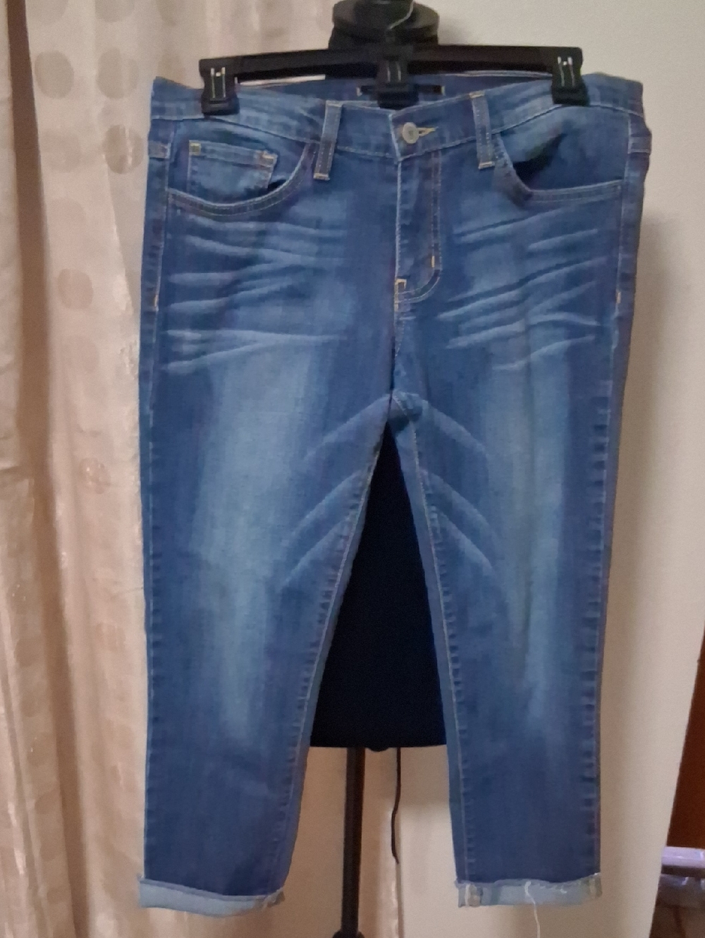 Flying Monkey Mid-Rise Cropped Blue Denim Jeans